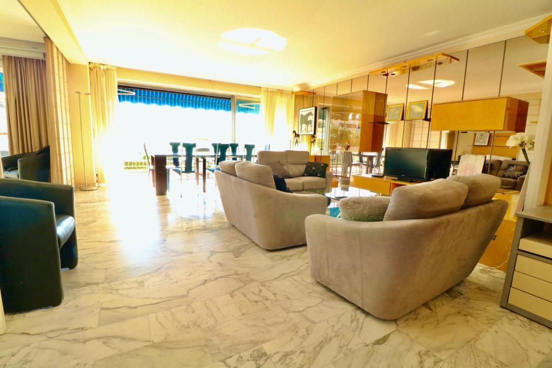 2, 3 And 4 Bedroom Sea View Forville Apartments 5 Mins From The Palais Cannes Bagian luar foto