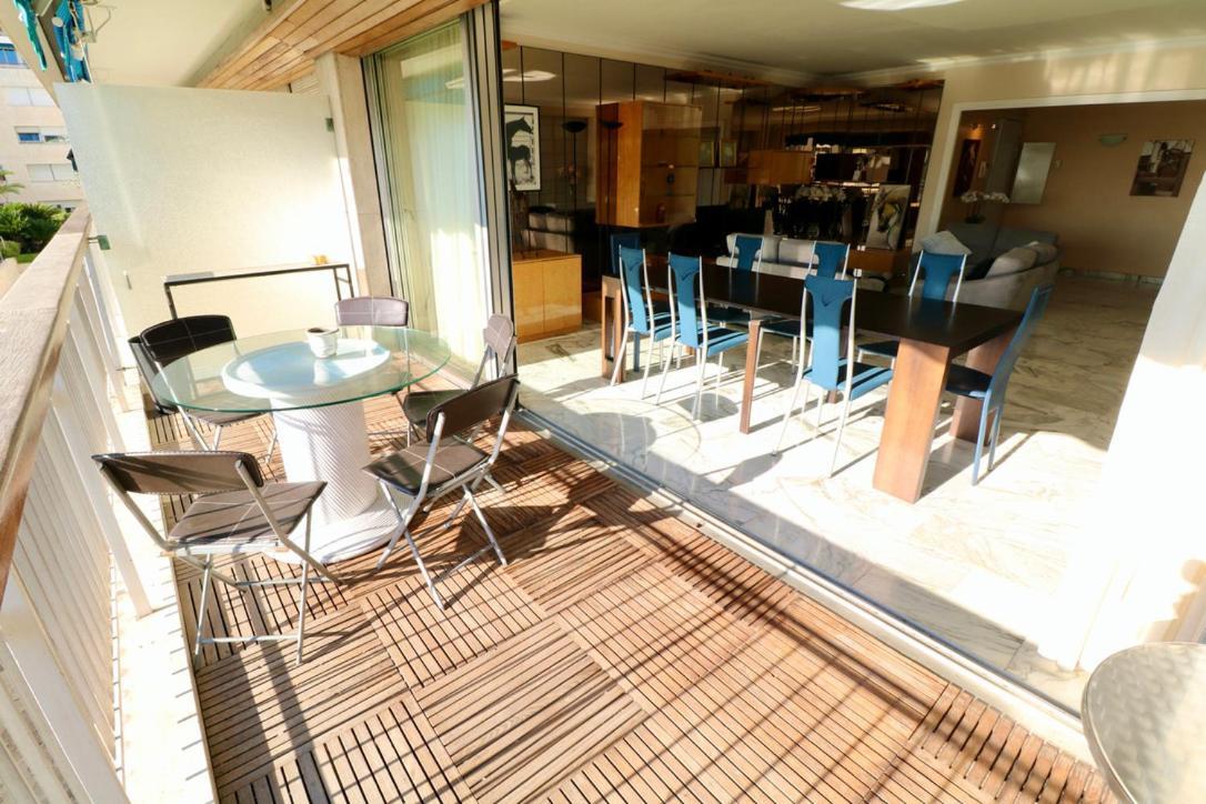 2, 3 And 4 Bedroom Sea View Forville Apartments 5 Mins From The Palais Cannes Bagian luar foto